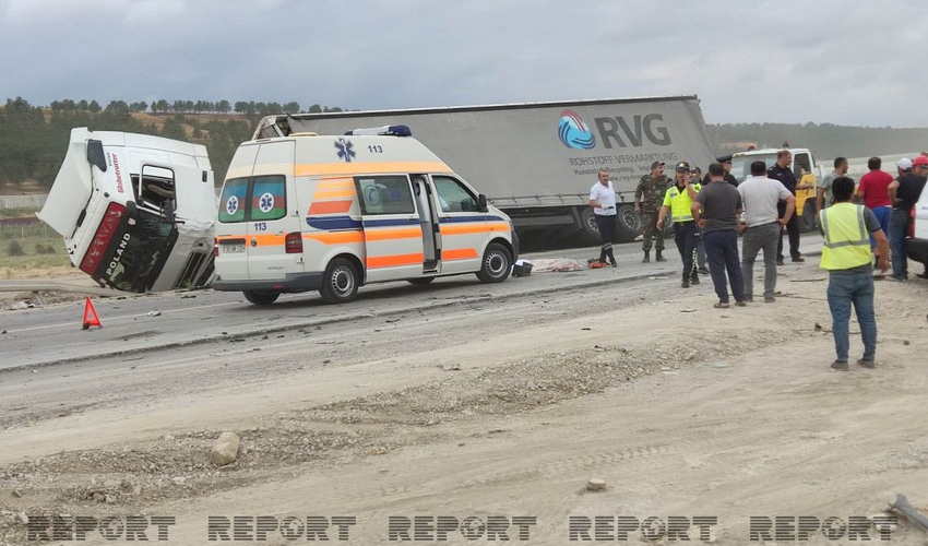Bakı-Quba yolunda QƏZA: sürücülər öldü - FOTO