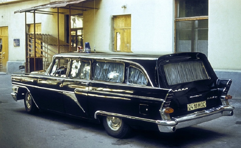 Brejnevin kürəkəninin “Çayka” ehtirası – Çurbanov avtomobili “dal qapı”dan alıb