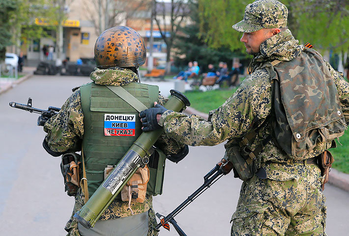 terrorists_pro-russian_Donbass_Donetsk_Slavyansk_Ukraine_MVasin.jpg (129 KB)