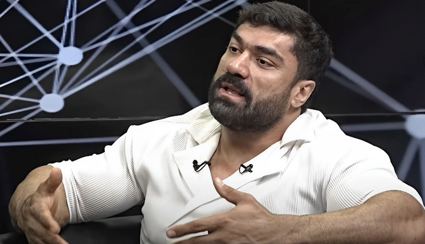Tanınmış xanəndə efirdə göz yaşlarını saxlaya bilmədi - VİDEO