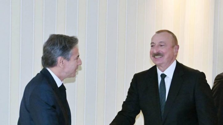 Блинкен заверил Алиева в поддержке нормализации отношений Баку-Ереван