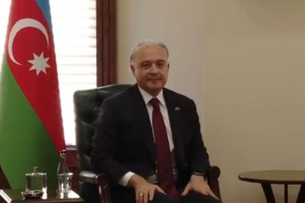 Azərbaycan Prezidentinin köməkçisi Türkiyənin milli müdafiə naziri ilə görüşüb - VİDEO