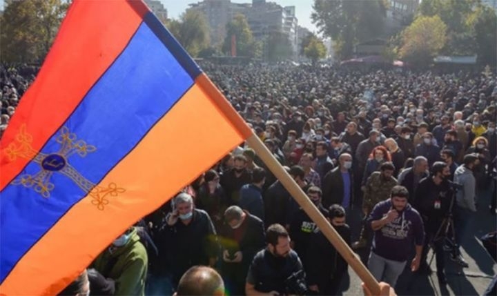 Revanşist Suren Surenyants: Ermənistanda yeni keyfiyyətdə müxalifət formalaşdırmaq lazımdır