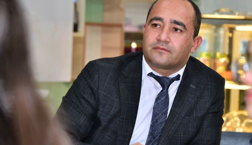 Azərbaycanda deputat gizli görüşdə yaxalandı: Əri gələndə pəncərədən qaçdı