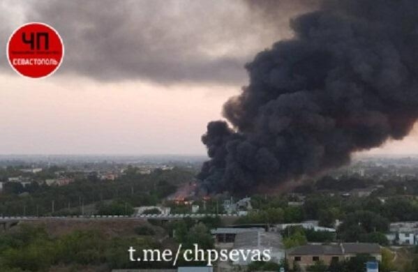 Krımda partlayışlar: helikopterlər havaya qalxdı