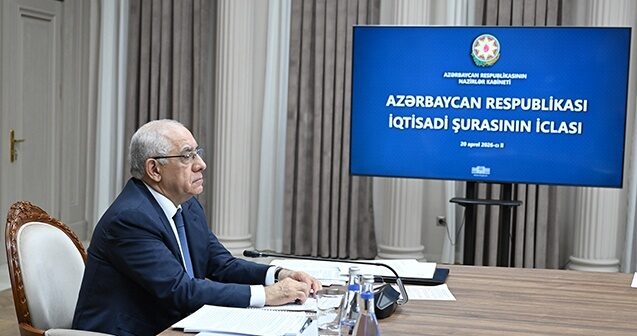 Əli Əsədov iclas keçirdi – FOTOLAR