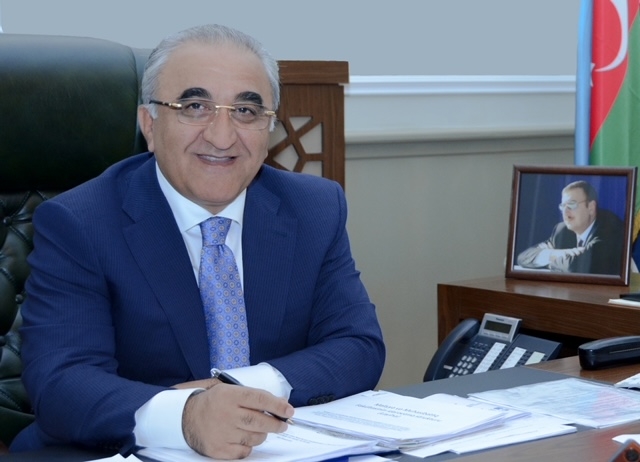 Rektor Qarabağda UNEC-in filialının yaradılmasını təklif edir