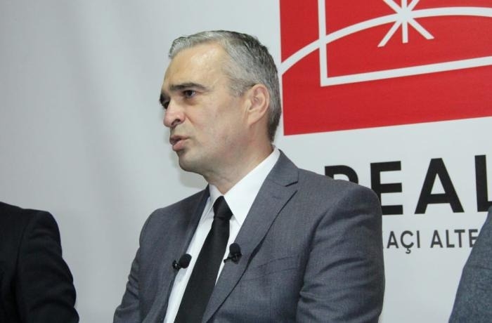 İlqar Məmmədov Sabir Rüstəmxanlının partiyasına replika atdı, VHP-dən reaksiya gəldi
