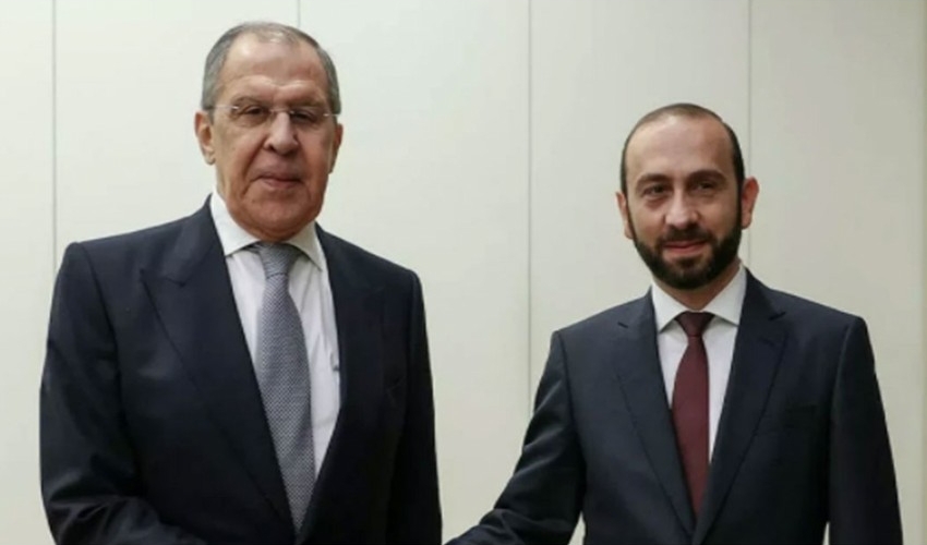 Sergey Lavrov və Ararat Mirzoyan Azərbaycan-Ermənistan sülh müqaviləsinin parametrlərini müzakirə ediblər