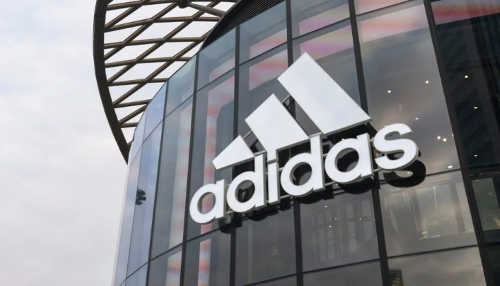 Adidas впервые с 1992 г несет убытки