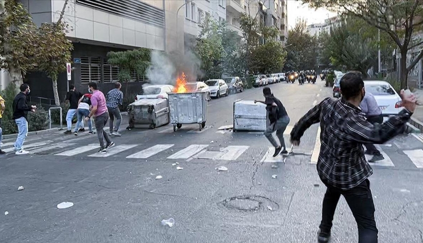 İranda müxtəlif şirkətlərin işçiləri aksiya keçirdi- “Süfrəmiz boşdur”
 