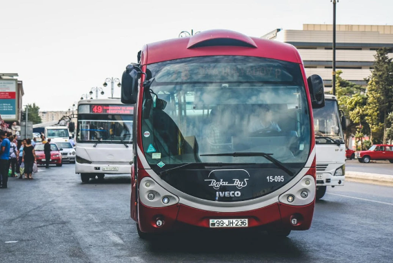 Bakıda avtobusdan istifadə edənlərə ŞAD XƏBƏR