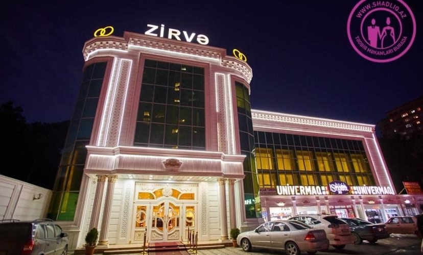 “Zirvə” şadlıq sarayında qadın öldü