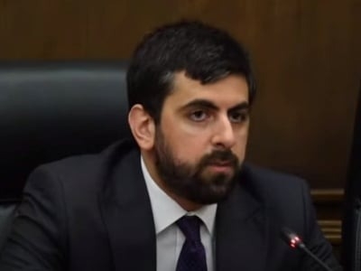 Paşinyanın deputatı: “Qarabağ erməniləri Bakı ilə danışıqlara başlamalıdır”
 