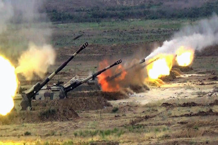 Минобороны: ВС Армении обстреливают наши позиции из артиллерийских установок