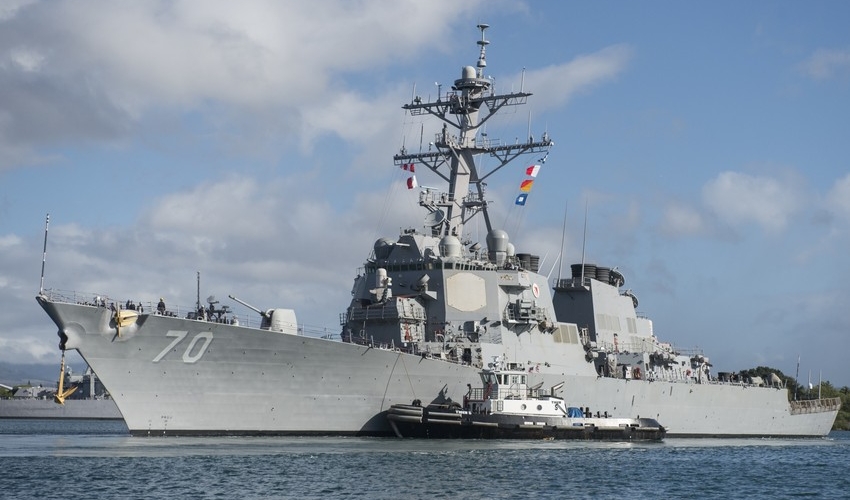 Çin ABŞ hərbi gəmisini öz ərazi sularından çıxarıb