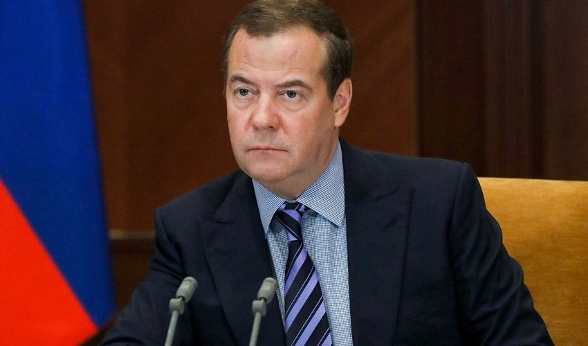 Medvedevin səhifəsi dağıdılıbmış - belə deyirlər