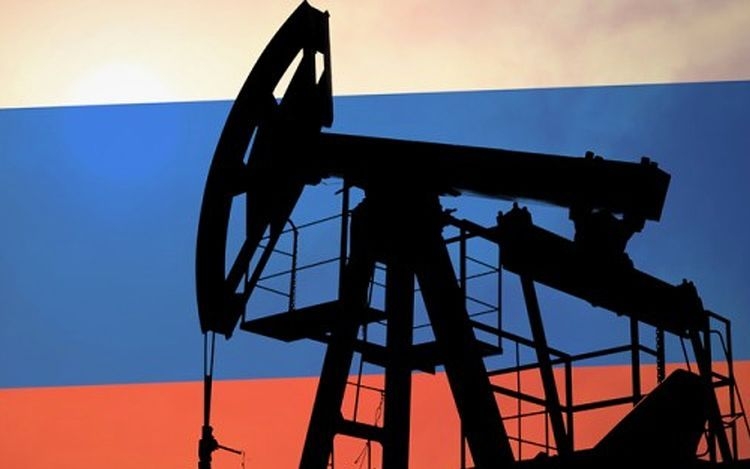 Yeddi ayda Rusiya büdcəsinin neft-qaz gəliri 1,7 dəfə azalıb