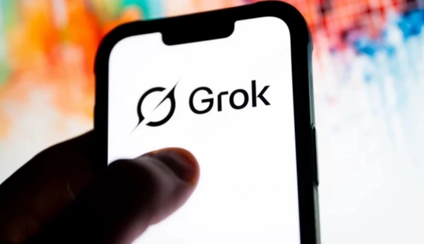 Премьер Британии пригрозил взять Grok под контроль