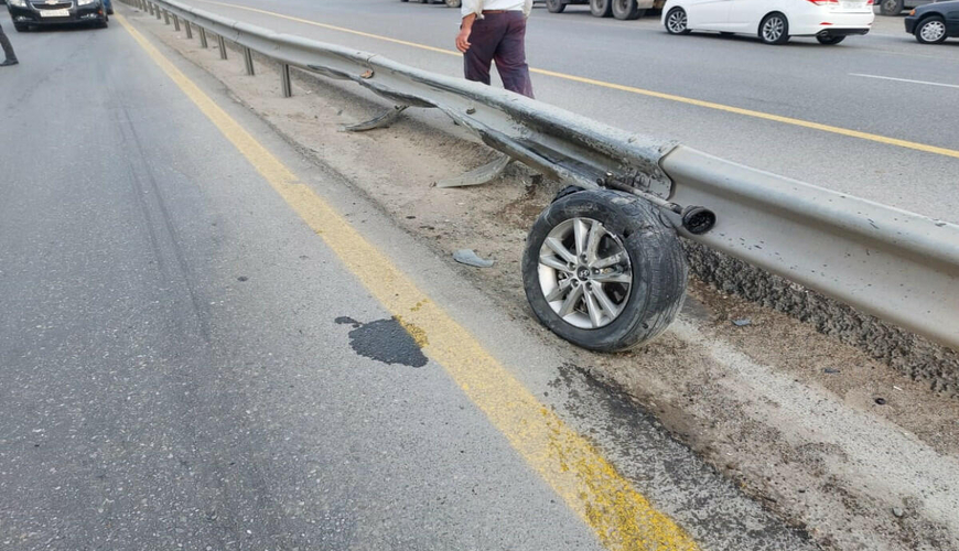 Azərbaycanda ağır qəza - Qadın sürücü yaralandı, qızı öldü