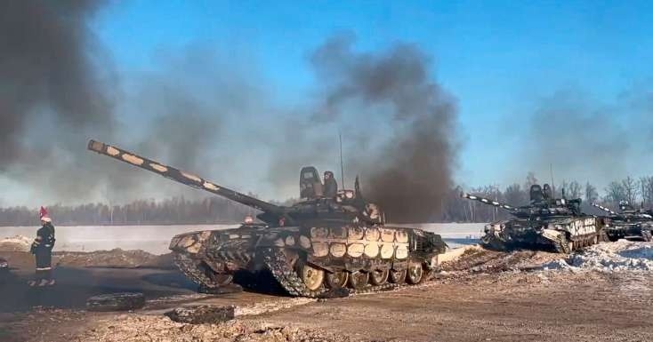 Qərb mediası: Rusiya ordusu çarəsiz vəziyyətdə- tanklar partlayır, gəmilər dayanıb, səma qapanıb
