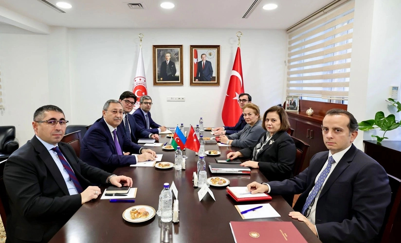 Xələf Xələfov Türkiyə XİN başçısının müavini ilə görüşüb