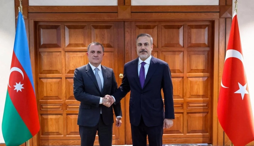 Azərbaycan və Türkiyə XİN başçıları regiondakı gərginliyi müzakirə ediblər