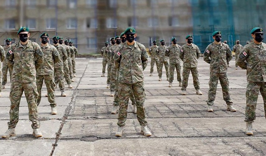 Gürcüstanda hərbi xidmət müddəti azaldılır