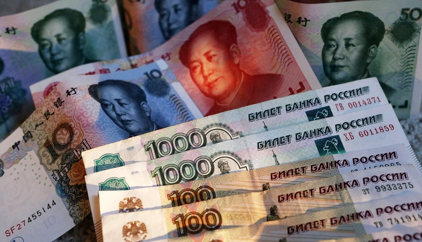 Hindistan Rusiyaya neftə görə yuan ödəməyə başlayıb: Moskva külli miqdarda Çin valyutasını xərcləməyə yer tapmır