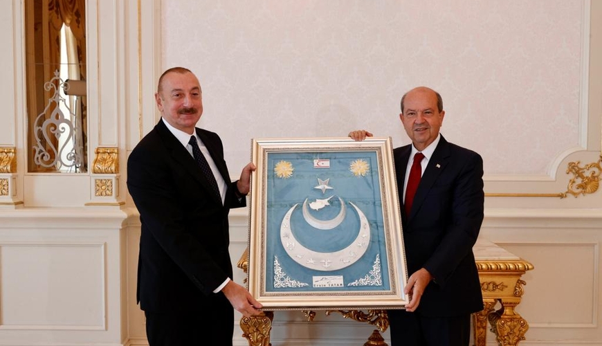 Ersin Tatar Prezident İlham Əliyevi təbrik etdiFOTO