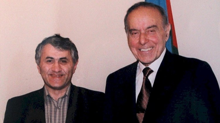 “Heydər Əliyev yanımda Ramiz Mehdiyevə zəng edib dedi ki...” –Prezidentin fotoqrafı