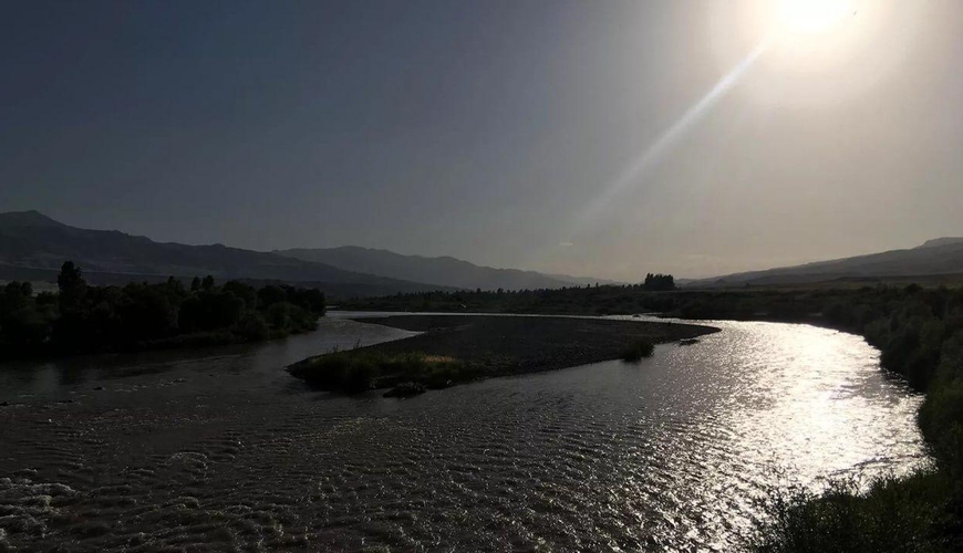 Ermənistan Araz çayındakı “ada”nı qaytarmaq üçün 1 milyon dollar xərcləyəcək - ABSURD İDDİA
