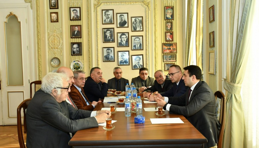 Mədəniyyət nazirinin birinci müavini AYB rəhbərliyi ilə görüşüb - FOTO