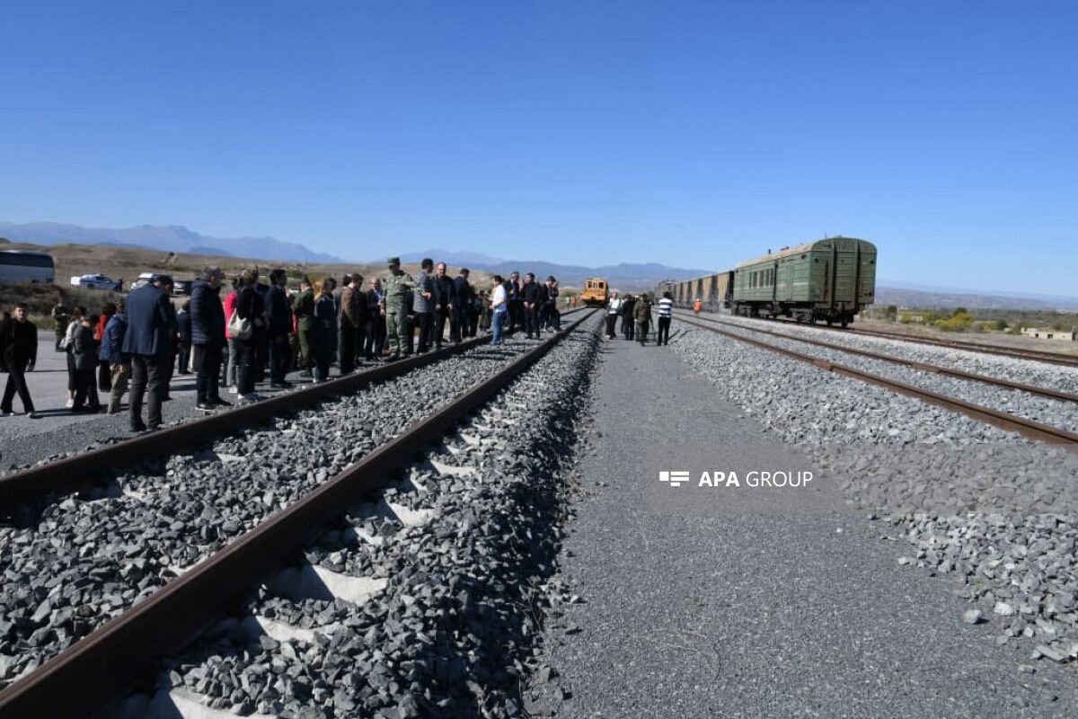 9fbb0981-814d-4aba-b41f-113be46eeb1a.jpg (159 KB)