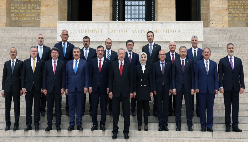 Türkiyənin yeni Nazirlər Kabinetinin iclası 4 saat davam edib