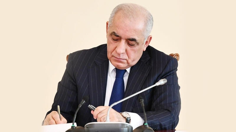 Baş nazir Əli Əsədov Qərar İMZALADI