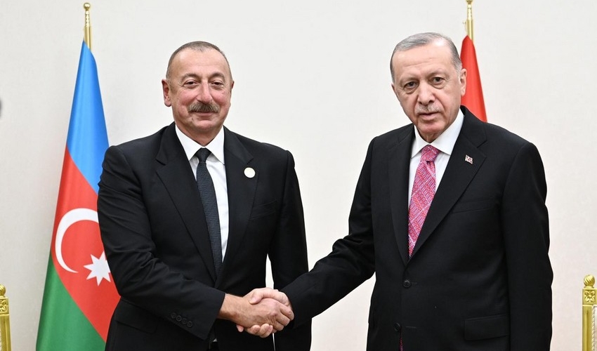 Azərbaycan lideri Türkiyə Prezidentini təbrik edib