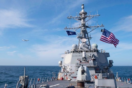 События в Украине вынудили США вывести корабли из Черного моря