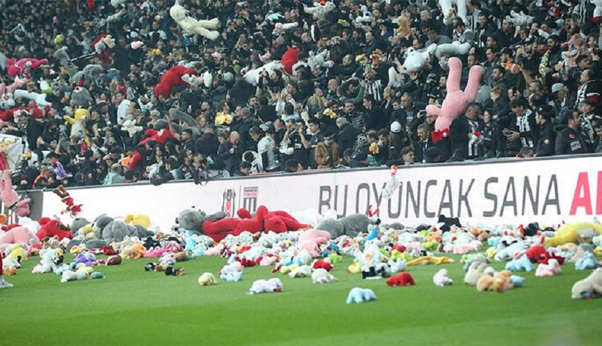 “Beşiktaş” - “Antalyaspor” oyununda duyğulu anlar yaşandı – VİDEO