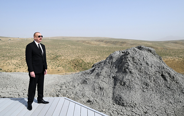 İlham Əliyev Palçıq Vulkanları Turizm Kompleksinin açılışında iştirak etdi