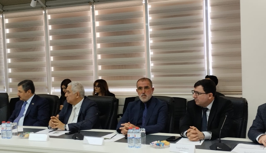 Deputatın kitabı təqdim edildi - FOTO