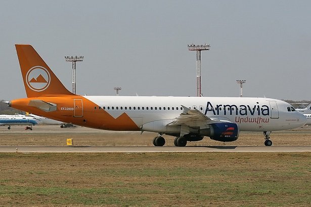 1024px-Armavia_Airbus_A320_Misko-1.jpg (91 KB)