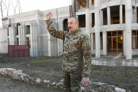prezident-shusha-78c47b3105a29f66870d31d54fc6fc3b.jpg (120 KB)