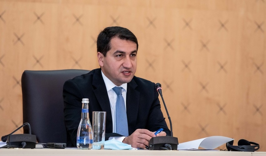 Prezidentin köməkçisi anti-Azərbaycan hesabatı hazırlayan vəkilin ittihamlarına cavab verib
