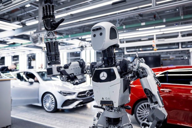 Mercedes-Benz наймет робота-гуманоида Apollo - ФОТО