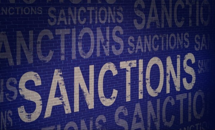 Байден продлил действие антироссийских санкций