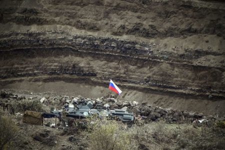 Росмиротворцы игнорируют раздачу оружия армянским боевикам - ВИДЕО