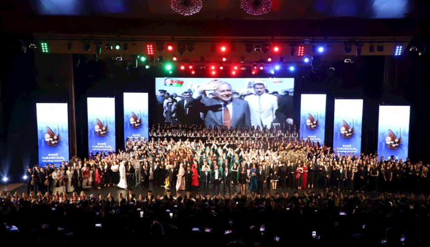 Bədii yaradıcılıq müsabiqə-festivalının yekun konserti keçirildi — FOTOLAR