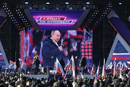 Putin xalqın qarşısına çıxdı: 