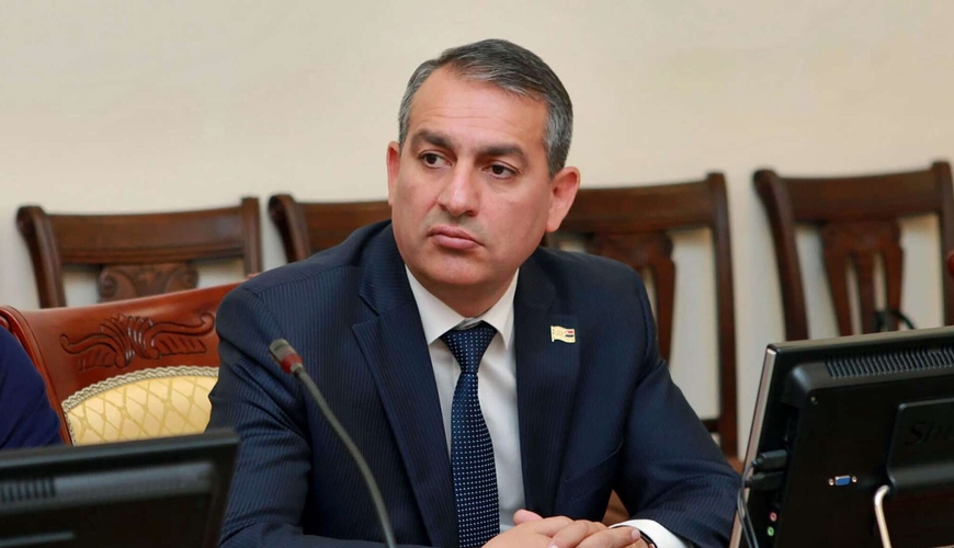 Erməni deputatdan sarsaq iddia